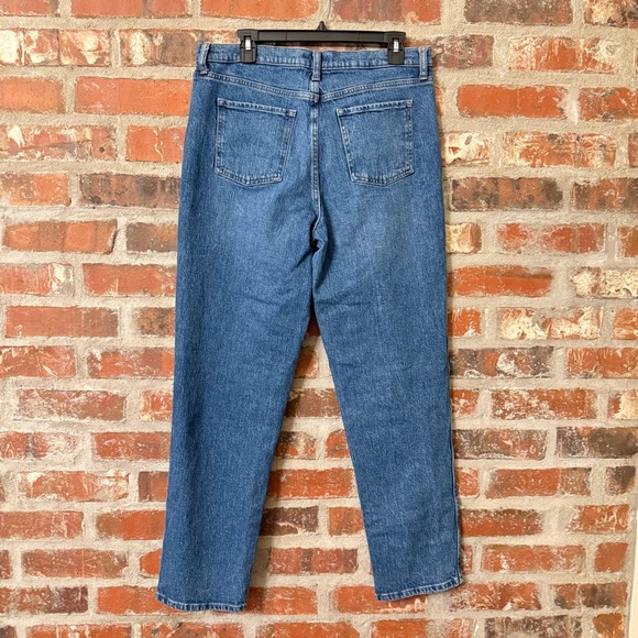 P38 - Banana Republic Slouch Jeans in Blue - Picture 3 of 6